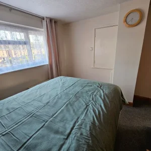 Double Room with Storage - Image 3