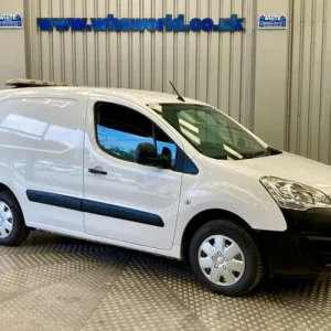 2018 Peugeot Partner 1.6 BlueHDi 855 Professional Panel Van - Image 2