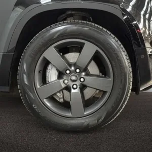 2023 Land Rover Defender Diesel Estate 3.0 D250 X-Dynamic HSE 90 3dr Auto - Image 8