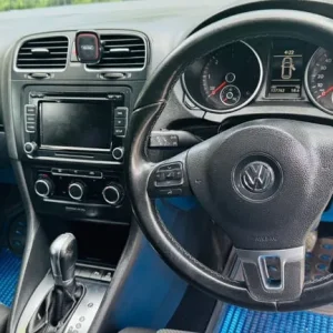 Volkswagen Golf 2012 1.6 Diesel 5-door hatchback - Image 6