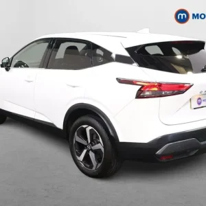 2023 Nissan Qashqai 1.3 DiG-T 4WD N-Connecta 5-door SUV - Image 5