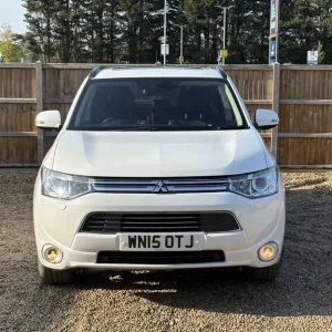 2015 Mitsubishi Outlander Plug-in Hybrid SUV - Image 8