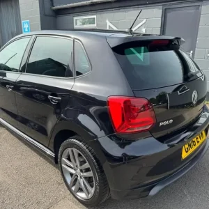2016 Volkswagen Polo 1.2 TSI BlueMotion Tech R-Line Euro 6 5-door hatchback - Image 8