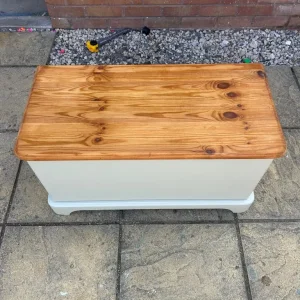 Refurbished solid pine blanket box toy box - Image 6