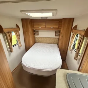 Lunar Lexon 560 Rear Island Bed with Awning and Motor Mover - Image 6