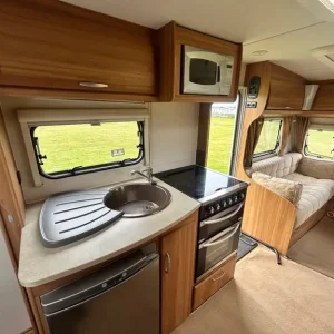 Lunar Lexon 560 Rear Island Bed with Awning and Motor Mover - Image 7