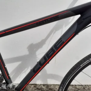 18-inch Cube Nature Hybrid Bike in Black - Image 2