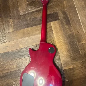 Tokai Les Paul sunburst guitar - Image 4