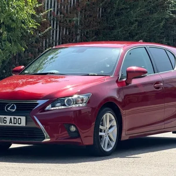 2016 Lexus CT 200h 1.8L Hybrid Hatchback
