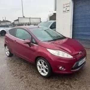 2009 Ford Fiesta 1.4 Titanium Hatchback - Image 2