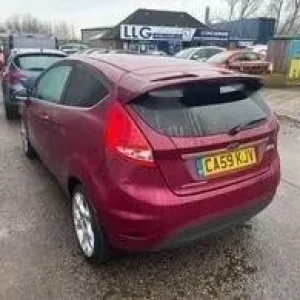 2009 Ford Fiesta 1.4 Titanium Hatchback - Image 3