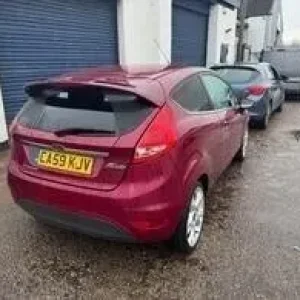 2009 Ford Fiesta 1.4 Titanium Hatchback - Image 5