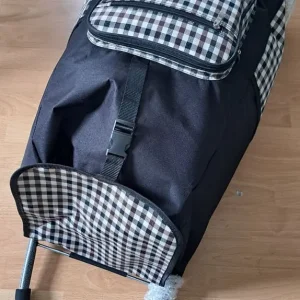 Shopping trolley