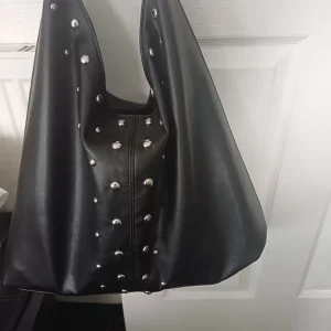 Black Large Bag and Scarf - Image 3