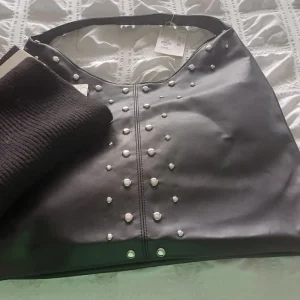 Black Large Bag and Scarf - Image 6