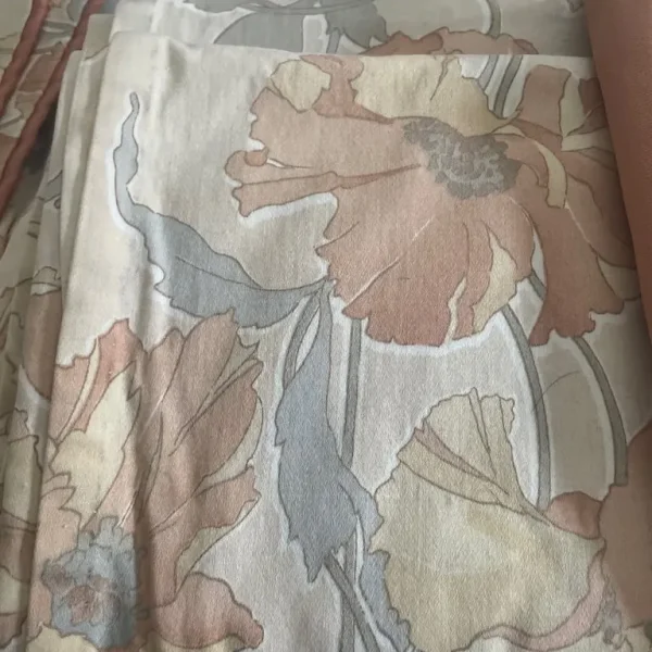 Curtain Set with Cushions