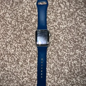Series 3 Apple Watch - Image 8