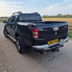 2017 Mitsubishi L200 Double Cab 4WD Auto - Image 6