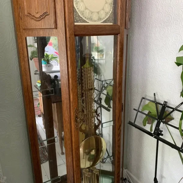 Grandfather Clock that Chimes