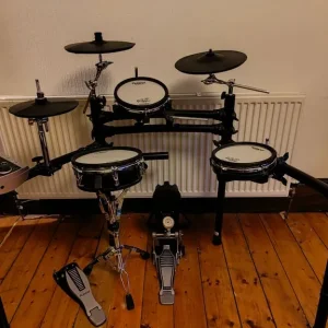 Roland TD-9KX Electronic Drum Kit with Mesh Heads - Image 3