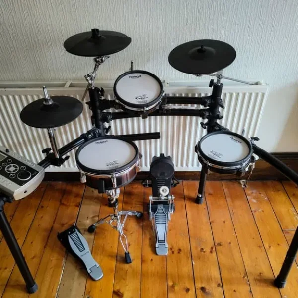 Roland TD-9KX Electronic Drum Kit with Mesh Heads