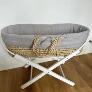 Moses basket bassinet - Image 4