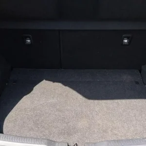 2017 Toyota Auris 1.8 VVT-h Hybrid Hatchback with Safety Sense - Image 8