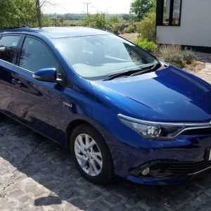 2017 Toyota Auris 1.8 VVT-h Hybrid Hatchback with Safety Sense