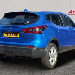2019 Nissan Qashqai 1.3 DiG-T Acenta Premium 5-door manual hatchback - Image 3