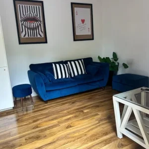 2-bed annex in Wilford with patio and bifold doors - Image 2