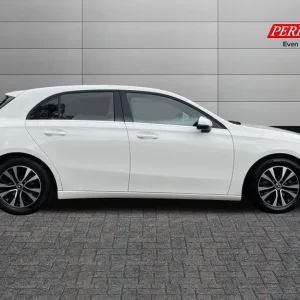 2020 Mercedes-Benz A-Class A180 SE 5-door Auto Hatchback - Image 3