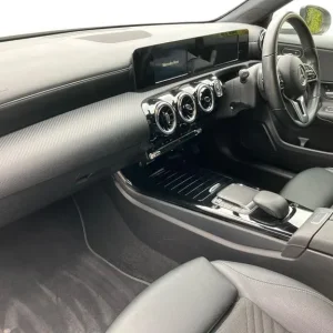 2020 Mercedes-Benz A-Class A180 SE 5-door Auto Hatchback - Image 7