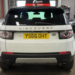 2016 Land Rover Discovery Sport TD4 HSE Auto 4WD Estate - Image 5