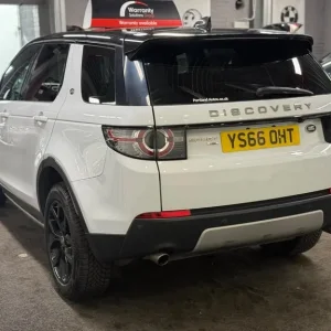 2016 Land Rover Discovery Sport TD4 HSE Auto 4WD Estate - Image 6