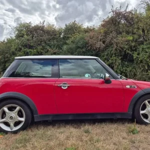 2003 MINI Hatch 1.6 Cooper 3dr Racing Red Manual - Image 6