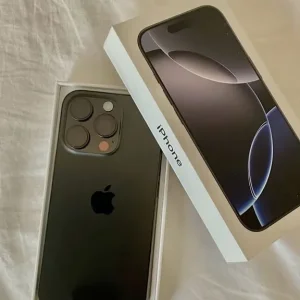 iPhone 16 Pro Max 1TB Black Titanium - Image 2