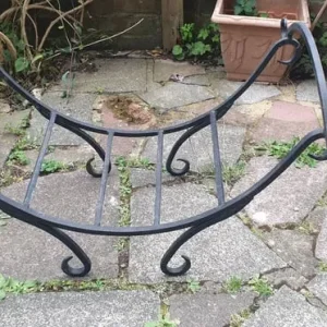 Iron log holder - Image 2