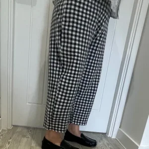 Black and White Gingham Tapered Trousers – Size S and M - Image 2