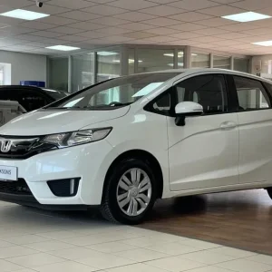 2017 Honda Jazz 1.3 i-VTEC S Hatchback - Image 4