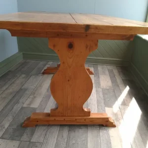 Handmade reclaimed pine dining table - Image 2