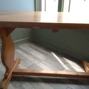 Handmade reclaimed pine dining table - Image 3