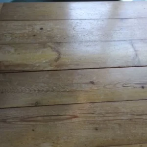 Handmade reclaimed pine dining table - Image 4