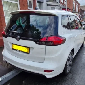 2017 Vauxhall Zafira MPV manual, 1956cc, 5-door - Image 4