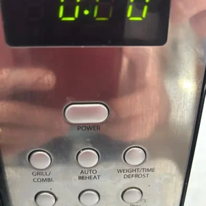 Breville microwave with grill - Image 3