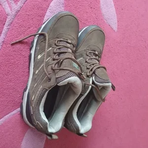 Mens walking boots - Image 4