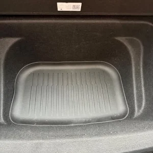 Tesla Model Y Accessories – Like New - Image 2