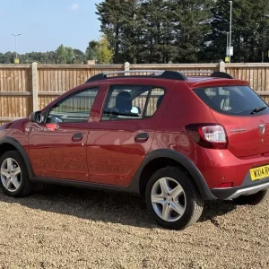 2014 Dacia Sandero Stepway 0.9 TCe Laureate Hatchback - Image 3
