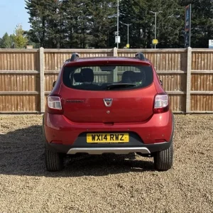 2014 Dacia Sandero Stepway 0.9 TCe Laureate Hatchback - Image 4