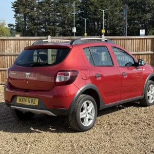 2014 Dacia Sandero Stepway 0.9 TCe Laureate Hatchback - Image 5