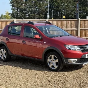 2014 Dacia Sandero Stepway 0.9 TCe Laureate Hatchback - Image 7